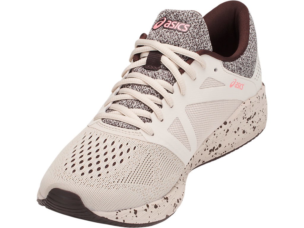 Asics Roadhawk Ff Running Shoes For Men Coffee 800UATYO
